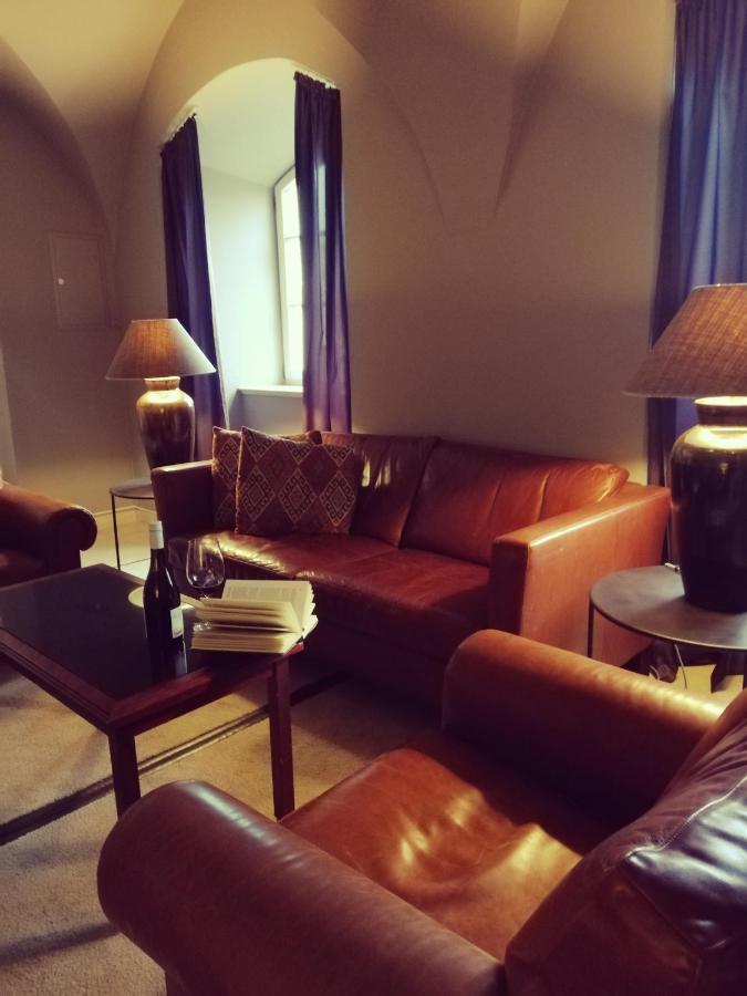 Schlossgut Грос Шванзе Екстер'єр фото The library at the hotel