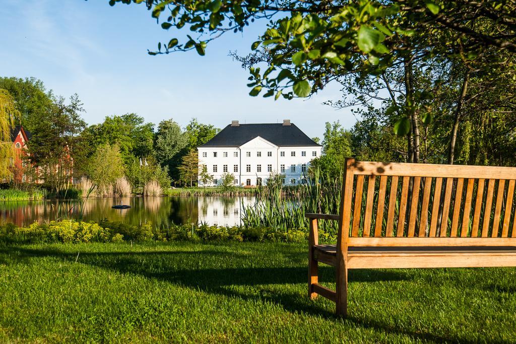 Schlossgut Грос Шванзе Екстер'єр фото The manor house