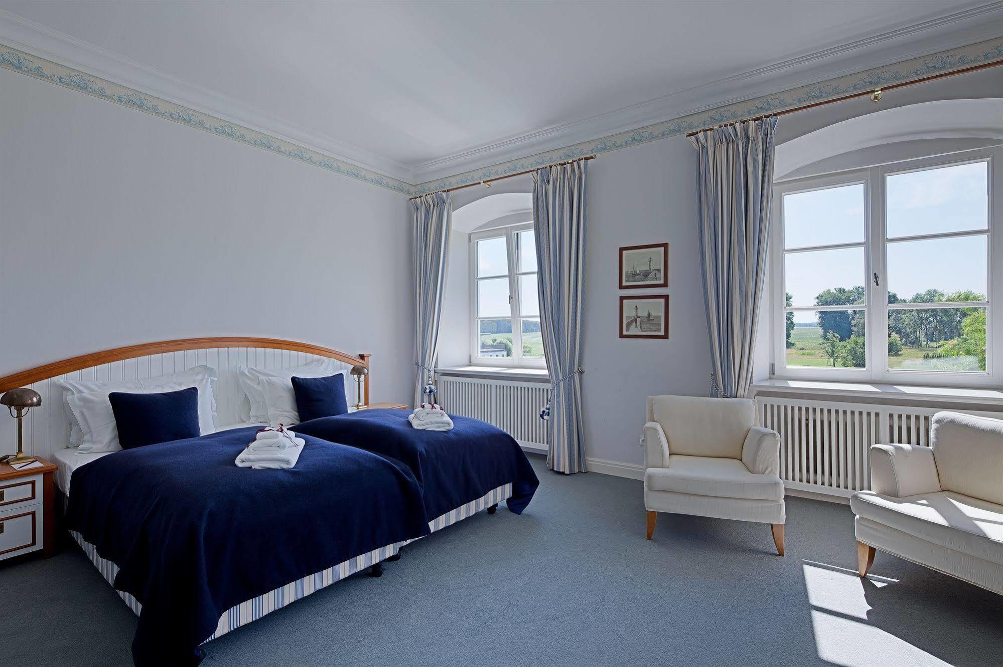 Schlossgut Грос Шванзе Екстер'єр фото A room at the hotel